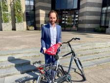 Zie jij een rood zadelhoesje op een fiets? Dit is waarom