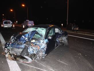 Zeven auto's betrokken bij zwaar ongeval op A19 in Menen