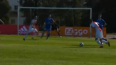 Ziyech opent 2018 in stijl