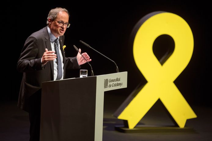 Torra presenteerde zijn separatistische routeboek gisterenavond tijdens een lezing met de titel 'Ons Moment'. Vijf maanden geleden werd hij gekozen als premier van Catalonië in de plaats van Carles Puigdemont.