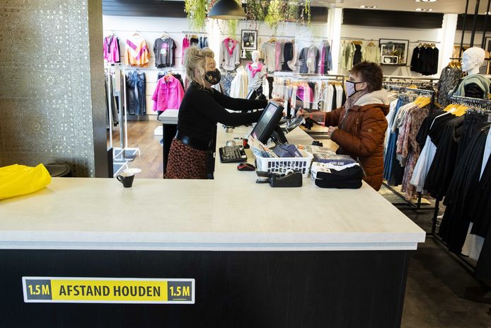 Stelling | Winkeliers die uit protest deuren opengooien hebben groot | Opinie | destentor.nl