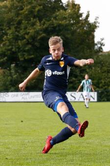 Jesse Oliekan keert completer terug naar DHSC: ‘Ik weet nu beter wat er wordt gevraagd bij de amateurs’ 