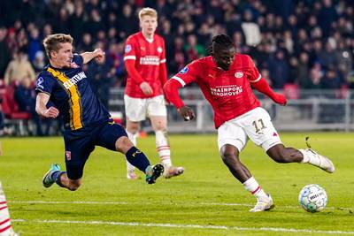 Les buts splendides de Vertessen et Bakayoko avec le PSV en Coupe des Pays-Bas