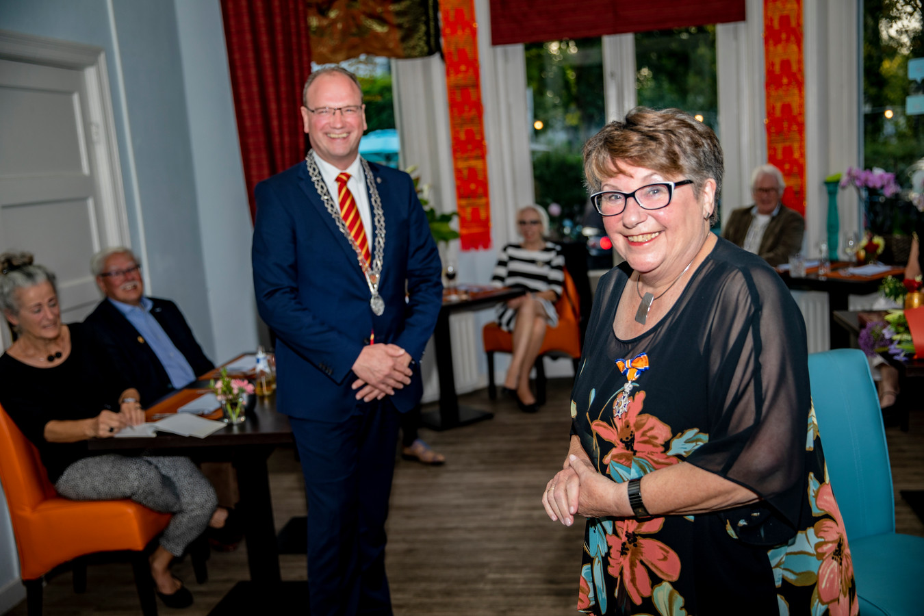 Van Der Zande Apeldoorn Deze keer krijgt Miny van der Zande uit Apeldoorn wél een lintje | Foto