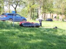 Ligfietser geschept door automobilist in Markelo, man naar ziekenhuis