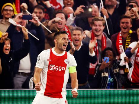Voetbalfans in binnen- en buitenland genieten van Ajax: ‘Wat kan voetbal toch mooi zijn’