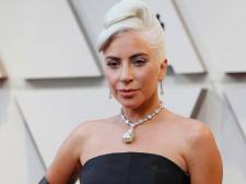 Lady Gaga zoenend gespot! En nee, het is niet met Bradley Cooper