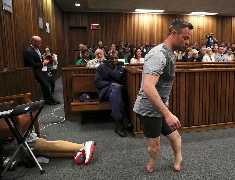 Oscar Pistorius in de rechtszaal van Pretoria, Zuid-Afrika. Beeld AP