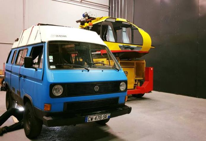 Werkelijk Reusachtig Beroemdheid Fransman reist de wereld rond met oude VW-bus op zonne-energie | Auto |  AD.nl