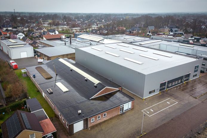 Kuiper Holland heeft een sloopvergunning aangevraagd voor het linker bedrijfspand aan de Boskamp 23 in Tubbergen, het voormalige bedrijfsgebouw van Bovi. Op de locatie wordt na de sloop een nieuwe bedrijfshal gebouwd.