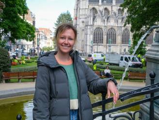 GEHEIMEN VAN DE STADSGIDS. Het Brussel van Annelies Mollet (30): “Zinneke Pis past beter bij ons dan Manneken Pis” 