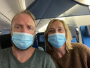 Han en Monique Wijn uit Eindhoven zaten uren in het vliegtuig vast voordat ze eruit konden.