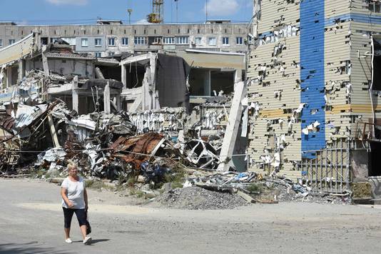 Verwoest gebouw in de Oekraïense stad Marioepol.