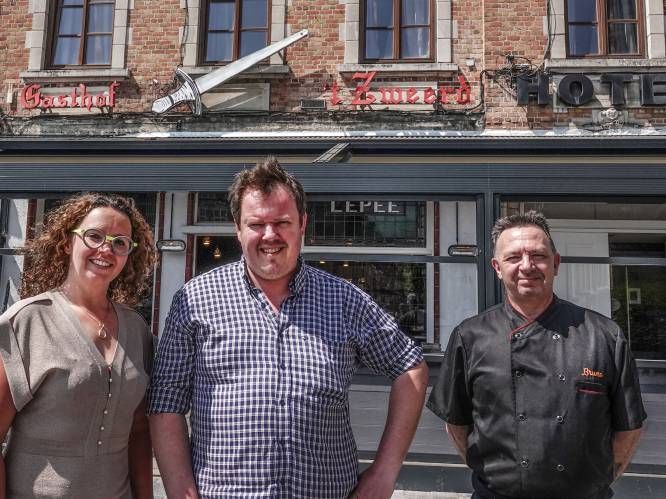 NET OPEN. Gregory (38) blaast ’t Zweerd nieuw leven in: “Ook de ananas voor het dessert grillen we”