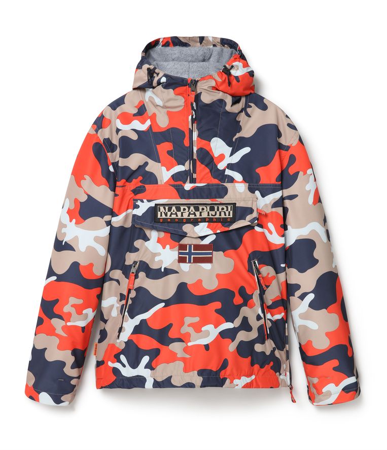 Anorak met camouflageprint, Napapijri 259 euro Beeld  