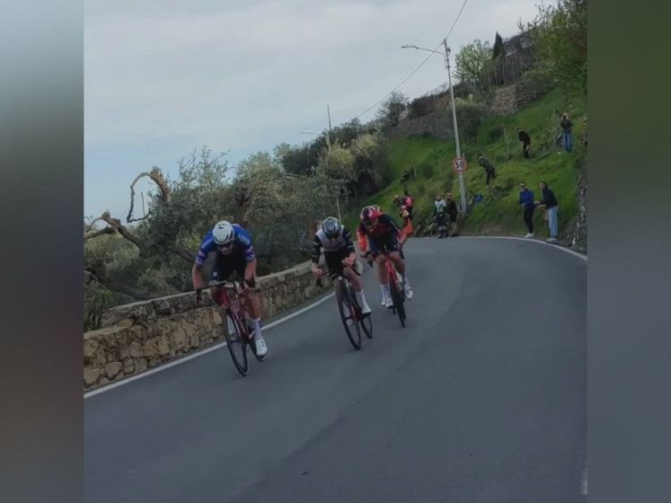 Bekijk hét moment dat Mathieu van der Poel demarrage inzet
