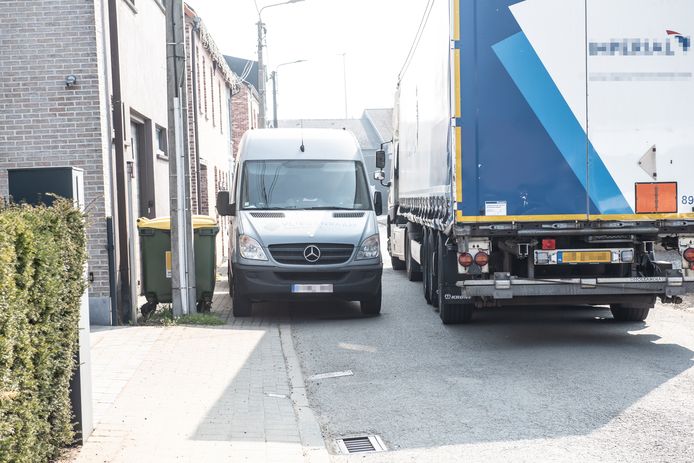 Zwaar sluipverkeer in Schapendries: voortaan mag het niet meer.
