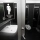 Amerikaanse transgenders mogen nog niet kiezen naar welk toilet ze gaan