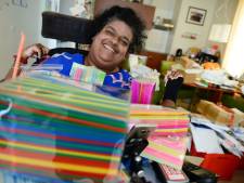 Plastic rietjes zijn verboden, maar spastische Myrte uit Haaksbergen kan niet zonder: ‘Papieren rietje wordt een grote pap’