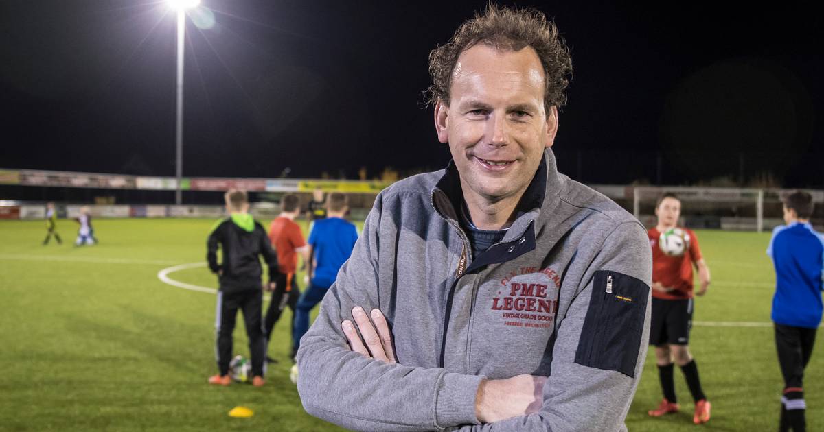 Manfred Paus is een manusje van alles bij Langeveen