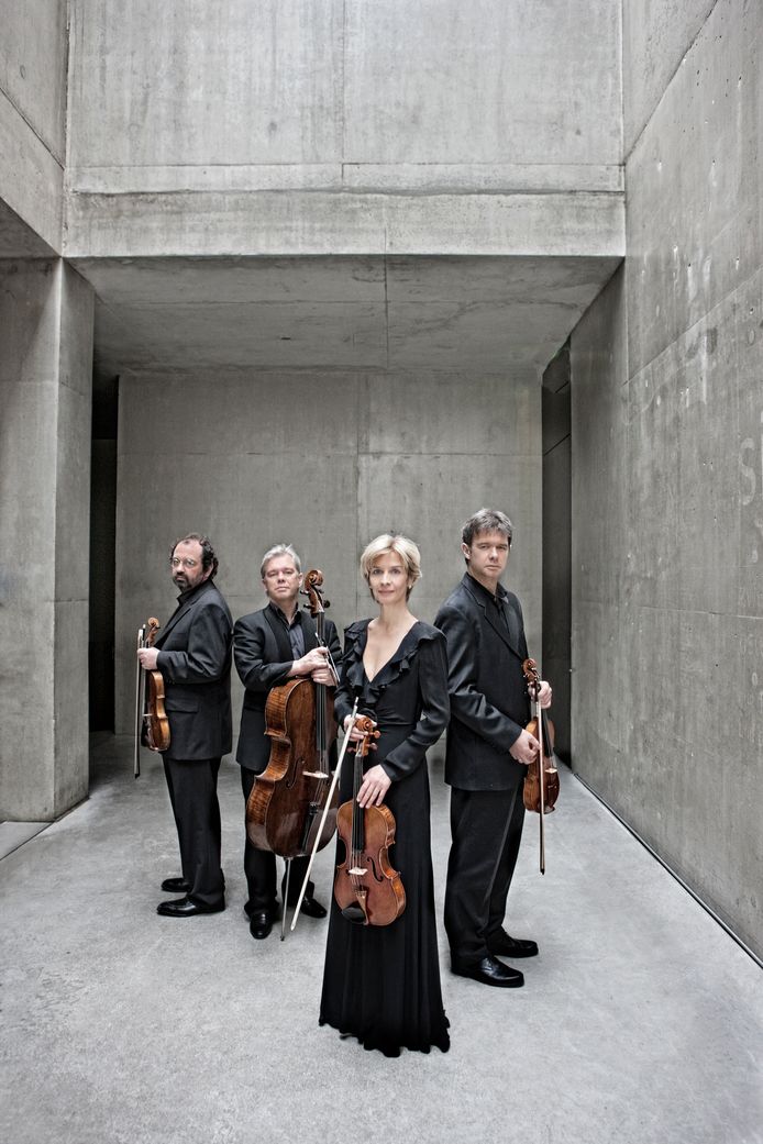 Het Hagen Quartett (vlnr): Rainer Schmidt, Clemens Hagen, Veronika Hagen en Lukas Hagen.