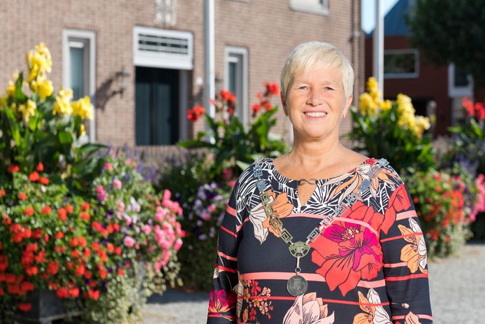 Ongemerkt werd burgemeester Dilia Blok vergiftigd, totdat de melder ...