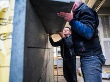 Bram en Marlous gaan in allereerste huis van gerecycled afvalplastic wonen
