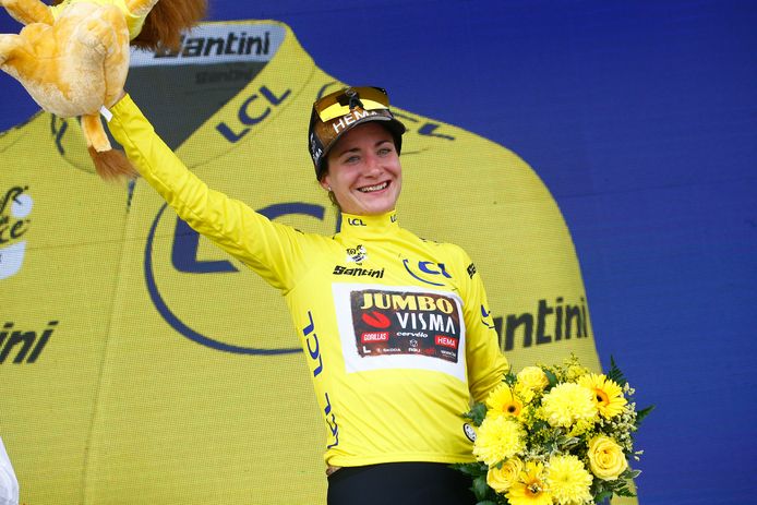 Marianne Vos in de gele trui.