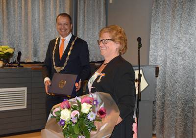 Hoe ze het voor elkaar bokst is een raadsel, maar Lia Waverijn zorgt voor alles en iedereen