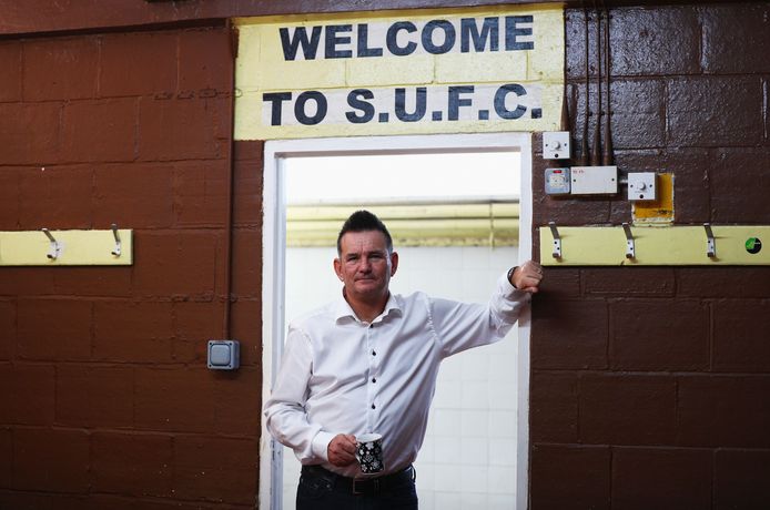 Paul Doswell, manager van Sutton United.