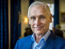 Arthur Japin krijgt Platina Boek voor succesvolle vertaling