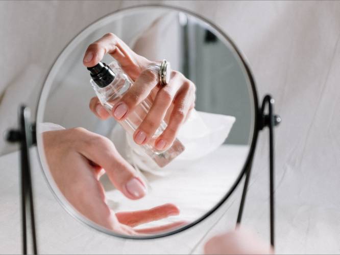 Expert helpt je parfum kiezen voor Moederdag: “Merendeel van de vrouwen zet deze geur bovenaan haar top 3” 