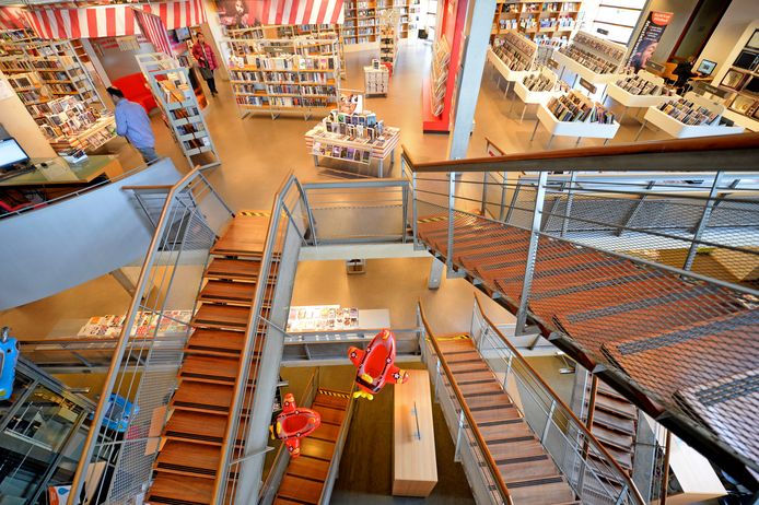 De bibliotheek  van Almelo.