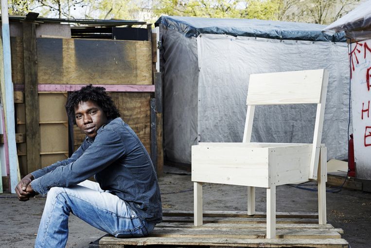 REFUGEE COMPANY FOR CRAFT AND DESIGN - Enzo Mari inspired Beeld courtesy of Cucula