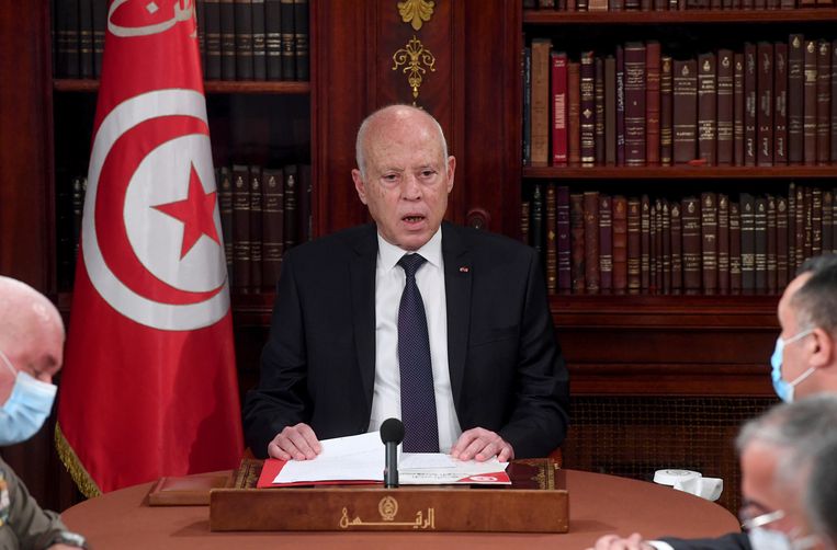 De Tunesische president Kaïs Saïed (63), die in 2019 als partijloos kandidaat verkozen werd. Beeld AP