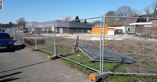 'Blokkendoos' Lidl in Velp gaat straks schuil achter het groen