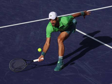 Novak Djokovic wint voor het eerst sinds 2019 in Indian Wells: ‘Ik was blijkbaar wat nerveus aan het begin’

