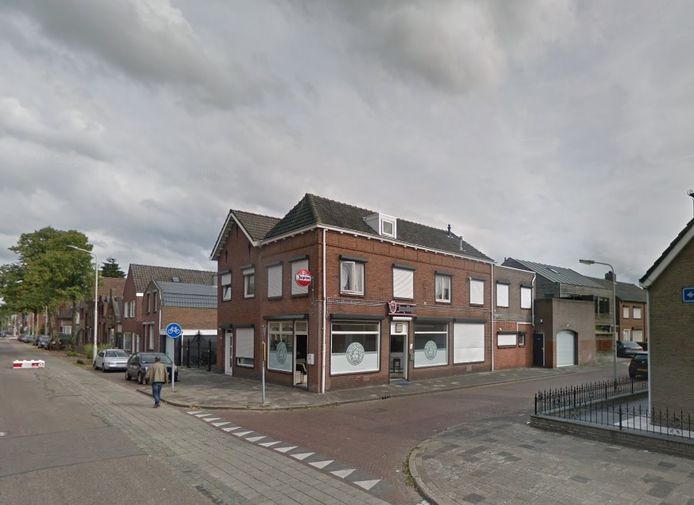 In dit pand aan de Bredaseweg is sinds een paar jaar een tapasbar gevestigd. Hier vond in 2011 een schietpartij plaats.