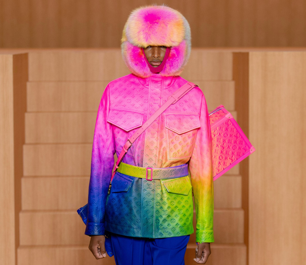 De regenboogmode van Louis Vuitton.
