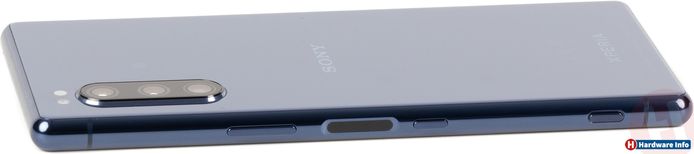 De achterzijde van de Sony Xperia 5