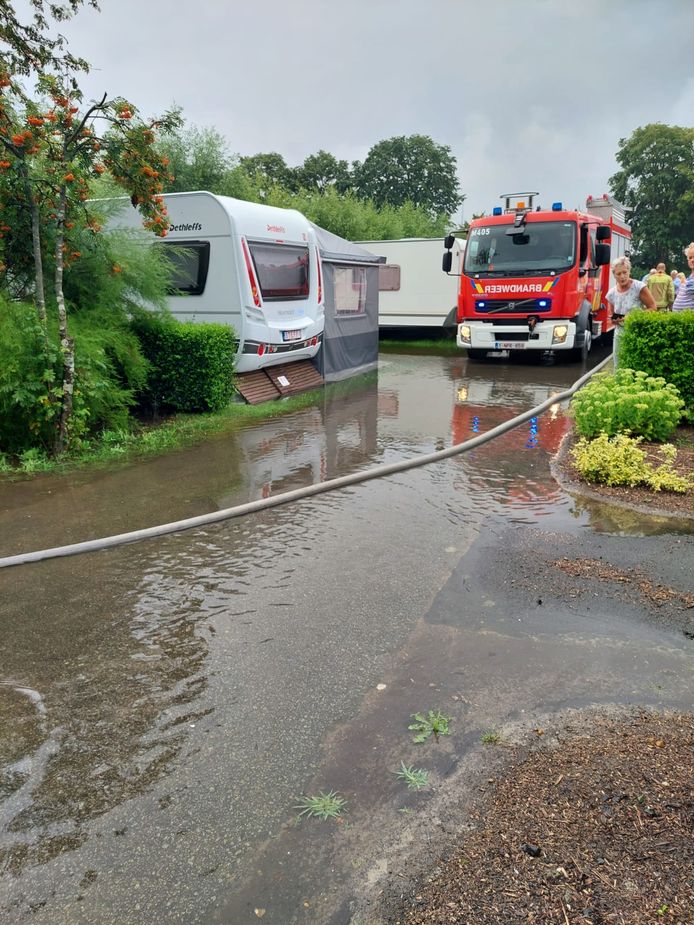 Waterellende op camping Kompas.