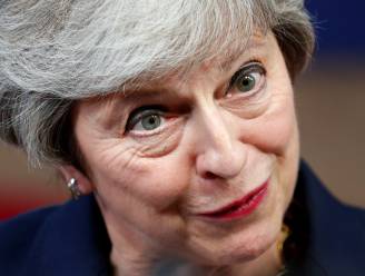 De doodstrijd van Theresa May in 10 grimassen