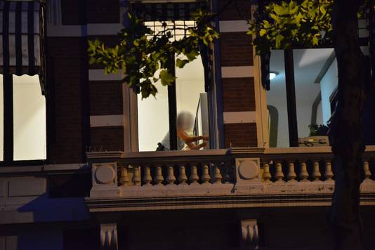 De recherche doet onderzoek in advocatenkantoor in de Sophiastraat in Breda.
