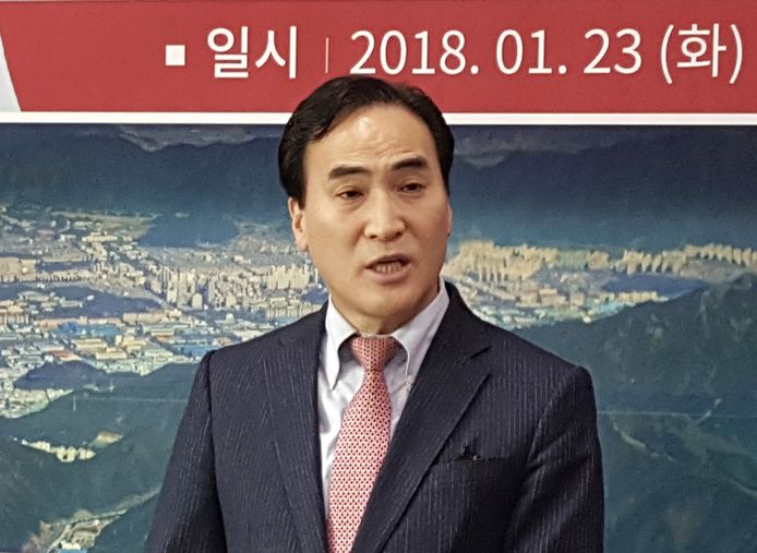 Kim Jong Yang gaat Interpol leiden.