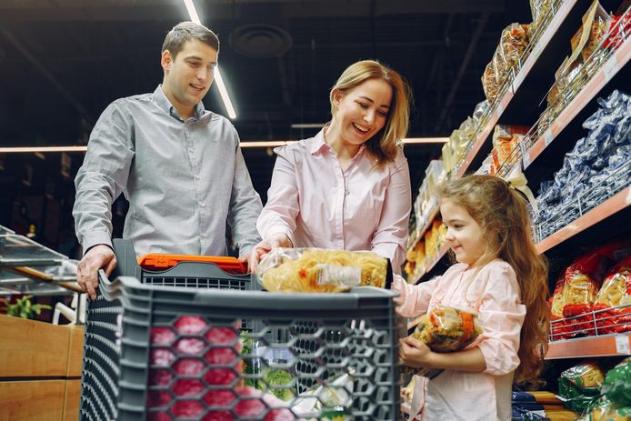 Boodschappen doen.