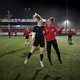 Na maanden weer samen trainen: ‘Hoe zit het met jullie coronakilo’s?’