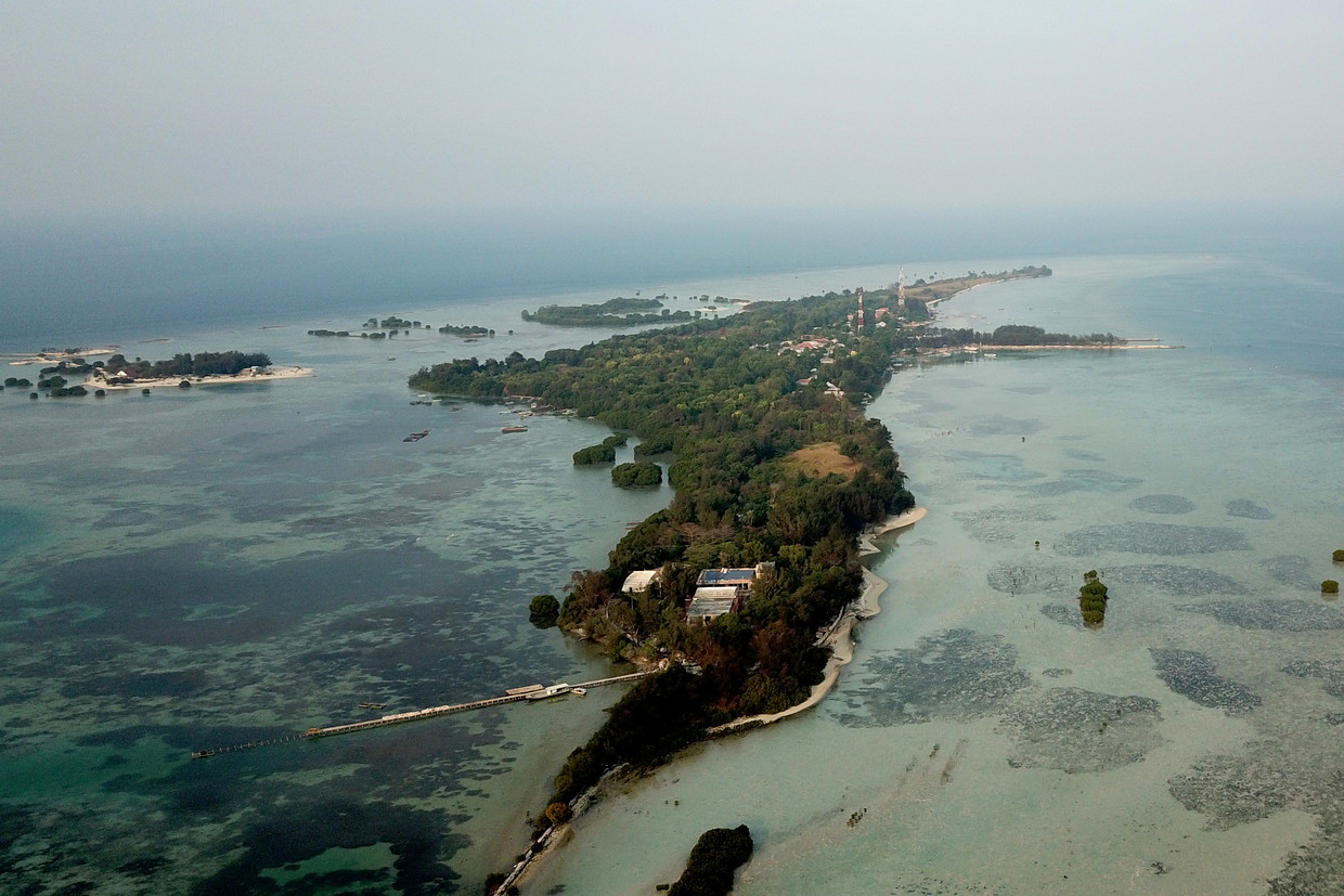 Het eiland Pari ligt net boven zeeniveau, niet ver van de Indonesische hoofdstad Jakarta. Beeld zvg