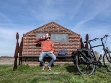 Bram (31) fietste naar iedere plaats in Nederland en verzoende zich al trappend met het leven