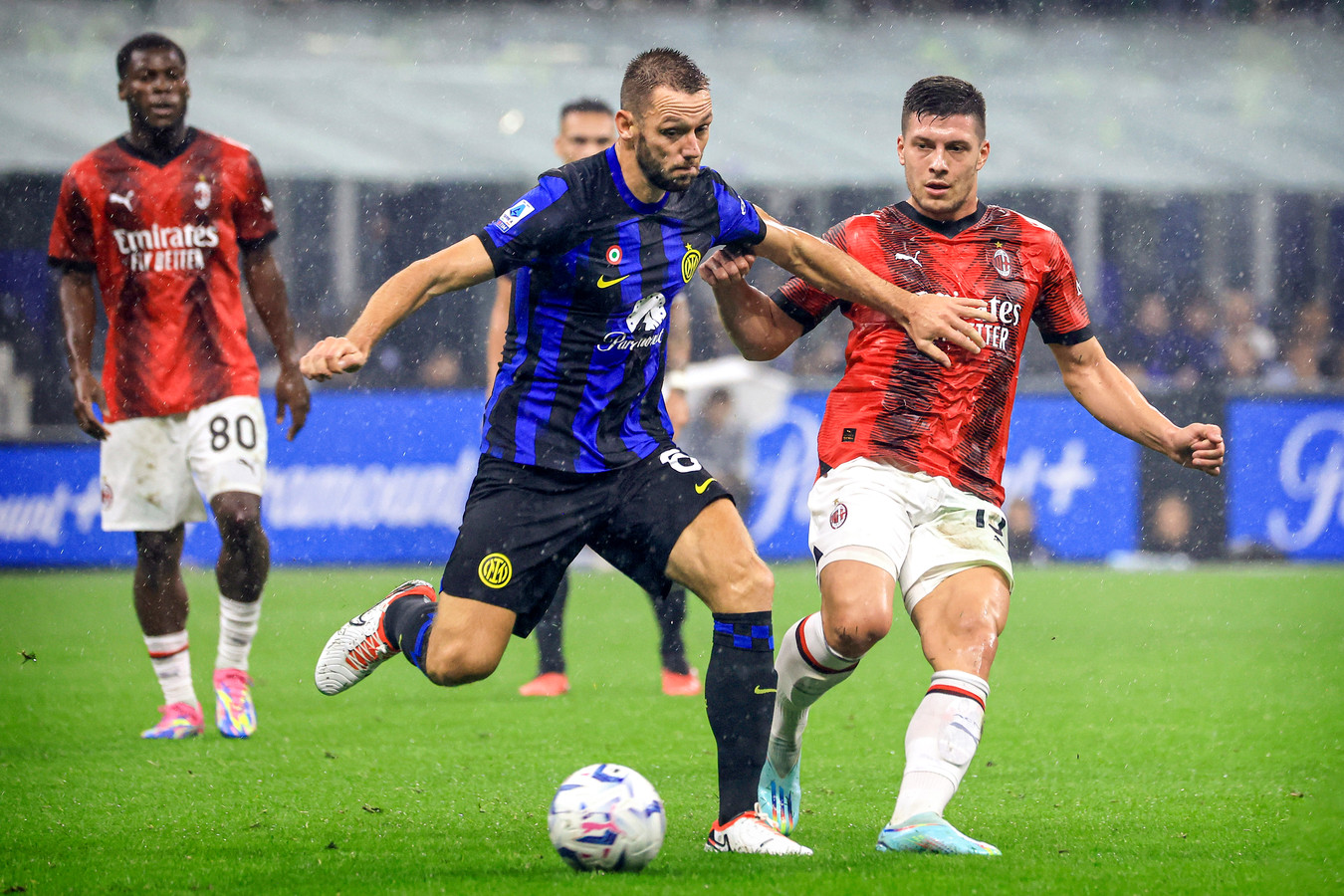 Hollands' kampioenstrio in Milaan kan landstitel met Inter vanavond  veroveren in derby | Foto | AD.nl