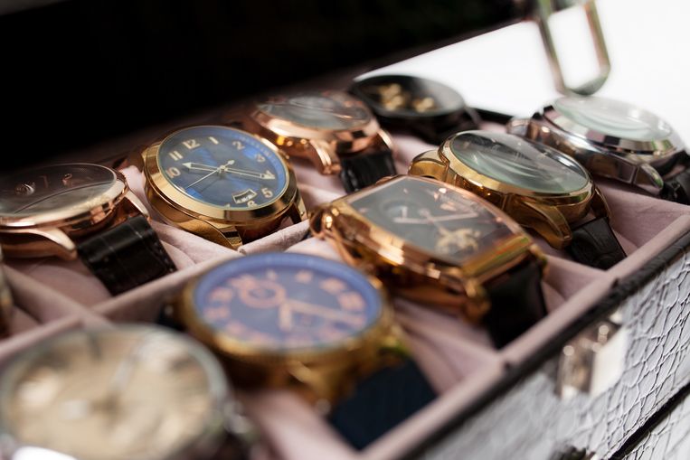hoesten Outlook Rust uit Amsterdammer aangehouden in onderzoek naar fraude met exclusieve horloges |  Het Parool